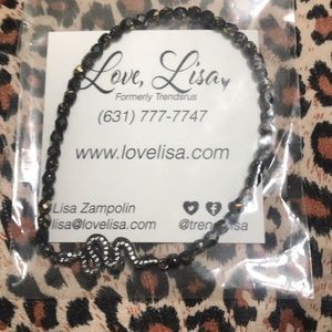 Never Worn, Love Lisa bracket with snake